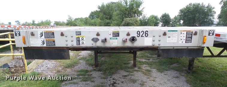 image for item L5626 2004 Wilson CF-900 flatbed trailer