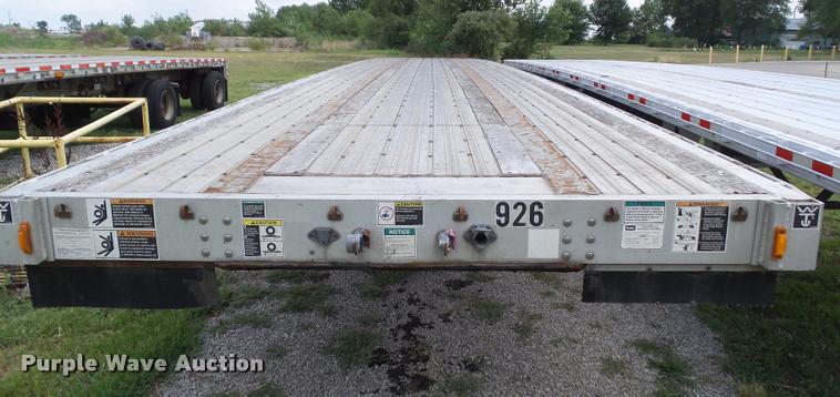 image for item L5626 2004 Wilson CF-900 flatbed trailer