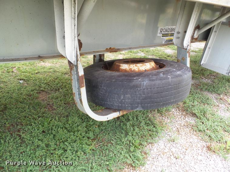 image for item L5626 2004 Wilson CF-900 flatbed trailer