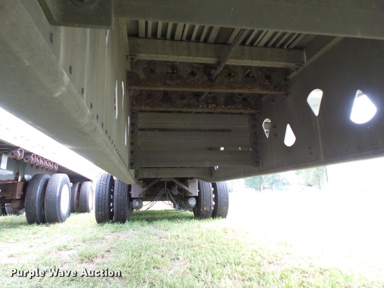 image for item L5627 2005 Manac AAF-48 flatbed trailer