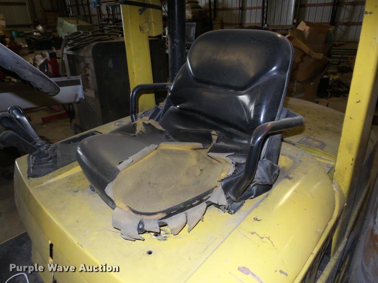 image for item BI9607 Hyster 60 forklift