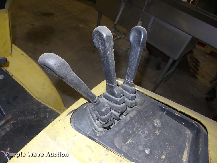 image for item BI9607 Hyster 60 forklift