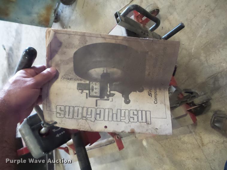 image for item BI9608 Snap-on WB400 wheel balancer