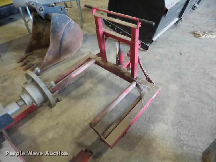 image for item BI9608 Snap-on WB400 wheel balancer