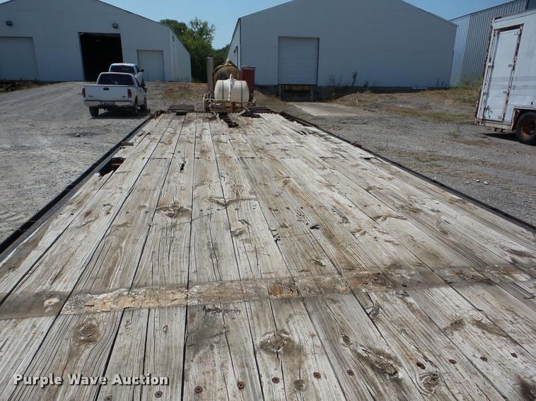 image for item BI9616 2006 Elite equipment trailer