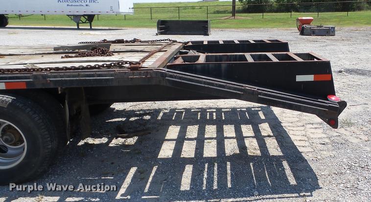 image for item BI9616 2006 Elite equipment trailer