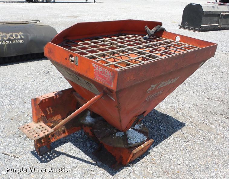 image for item BI9619 2010 Bobcat HS8 spreader