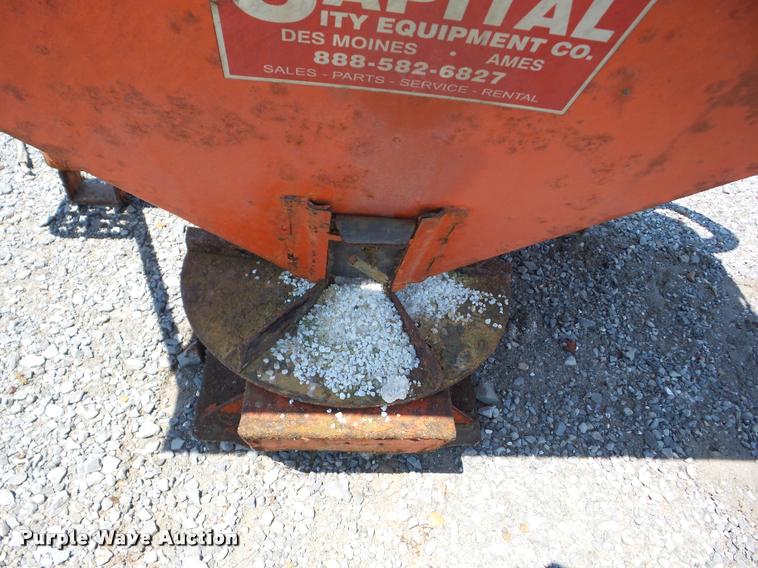 image for item BI9619 2010 Bobcat HS8 spreader