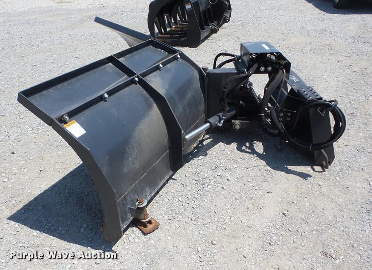 image for item BI9622 2013 Bobcat V-blade 108