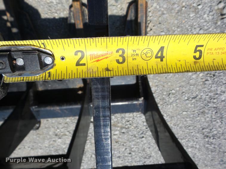 image for item BI9623 Faver grapple bucket