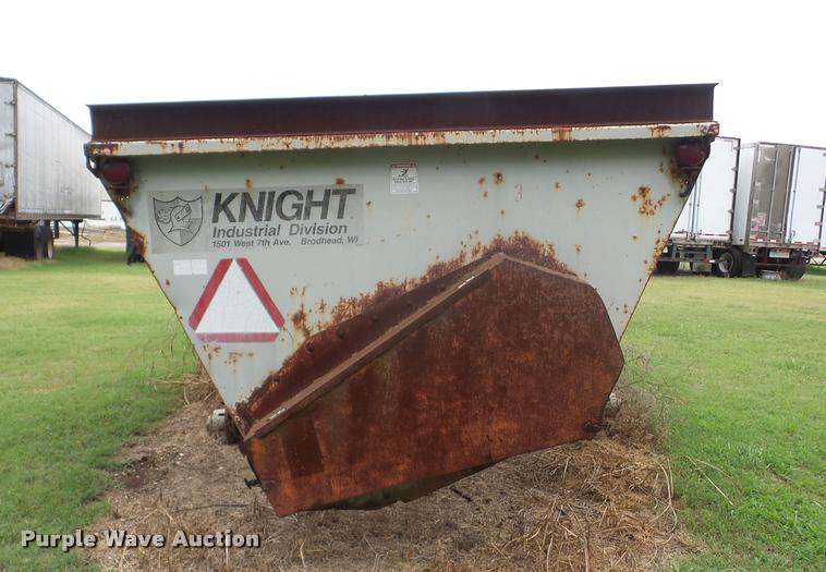 image for item BI9624 Knight ProTwin Slinger 8030 manure spreader
