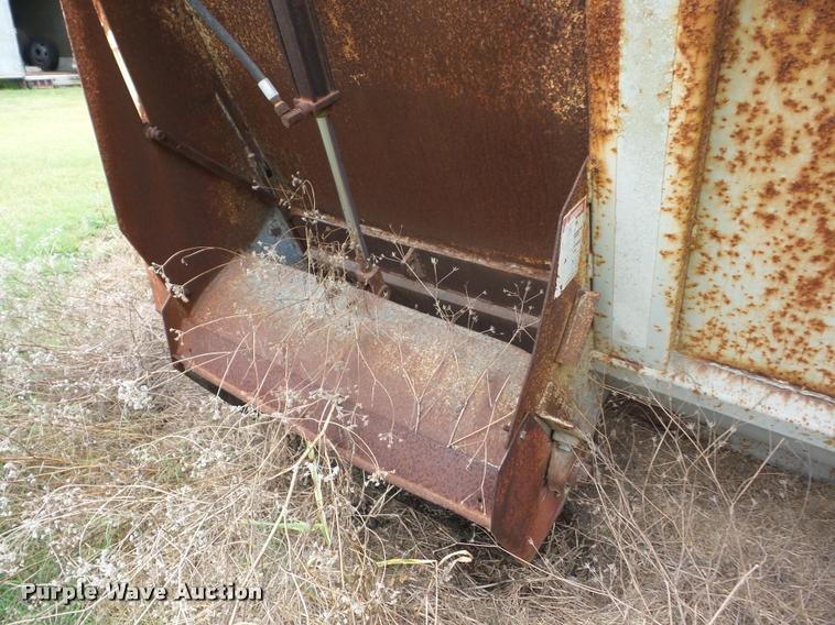 image for item BI9624 Knight ProTwin Slinger 8030 manure spreader