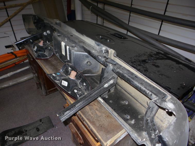 image for item BI9630 2015 Ford F250 pickup truck bed