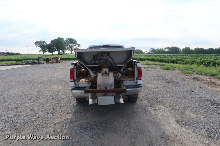 image for item BV9128 2001 Ford F350 Super Duty pickup truck