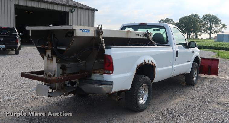 image for item BV9128 2001 Ford F350 Super Duty pickup truck