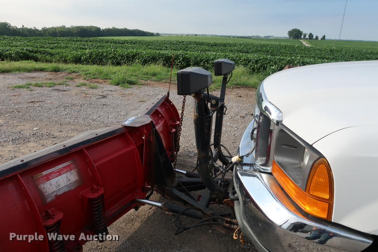 image for item BV9128 2001 Ford F350 Super Duty pickup truck