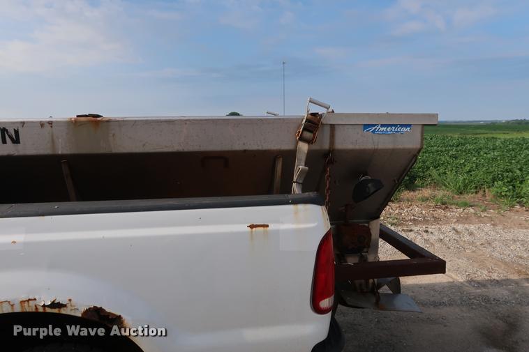 image for item BV9128 2001 Ford F350 Super Duty pickup truck