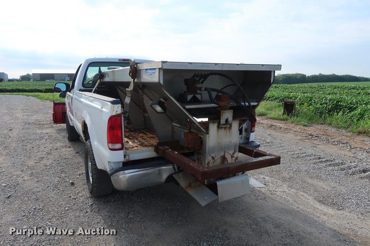 image for item BV9128 2001 Ford F350 Super Duty pickup truck