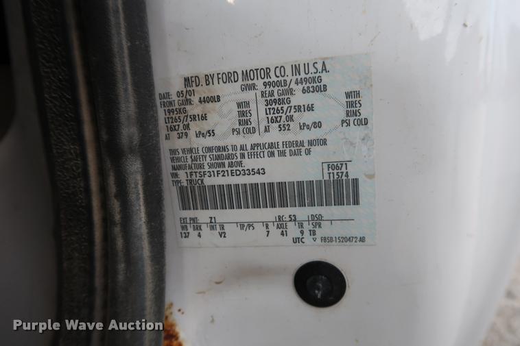 image for item BV9128 2001 Ford F350 Super Duty pickup truck