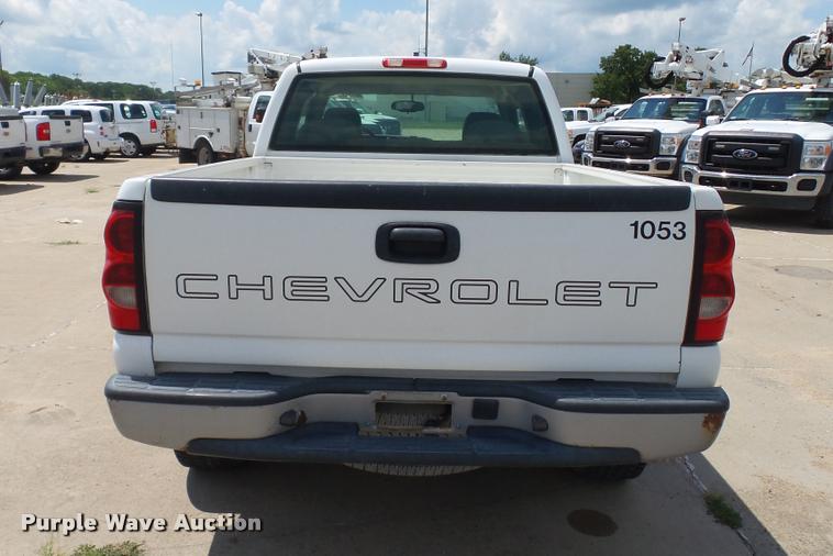 image for item DA1173 2005 Chevrolet Silverado 1500 Ext. Cab pickup truck