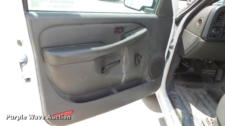 image for item DA1173 2005 Chevrolet Silverado 1500 Ext. Cab pickup truck