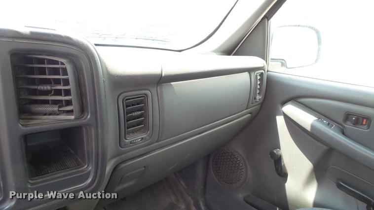 image for item DA1173 2005 Chevrolet Silverado 1500 Ext. Cab pickup truck