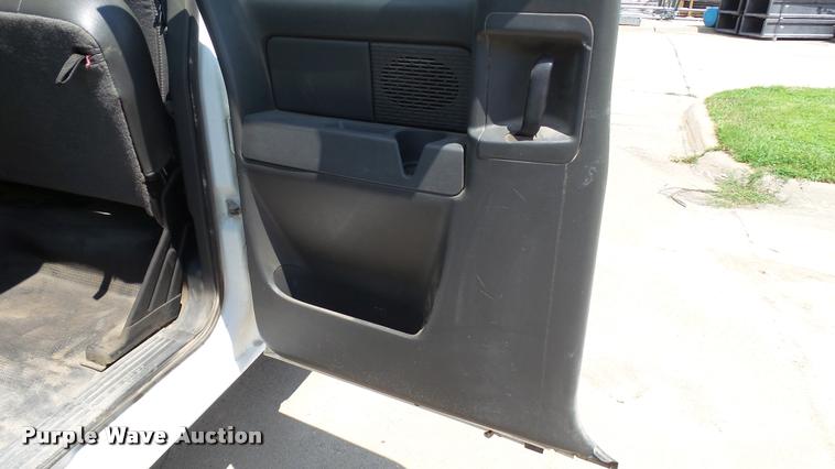 image for item DA1173 2005 Chevrolet Silverado 1500 Ext. Cab pickup truck