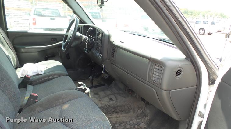 image for item DA1173 2005 Chevrolet Silverado 1500 Ext. Cab pickup truck