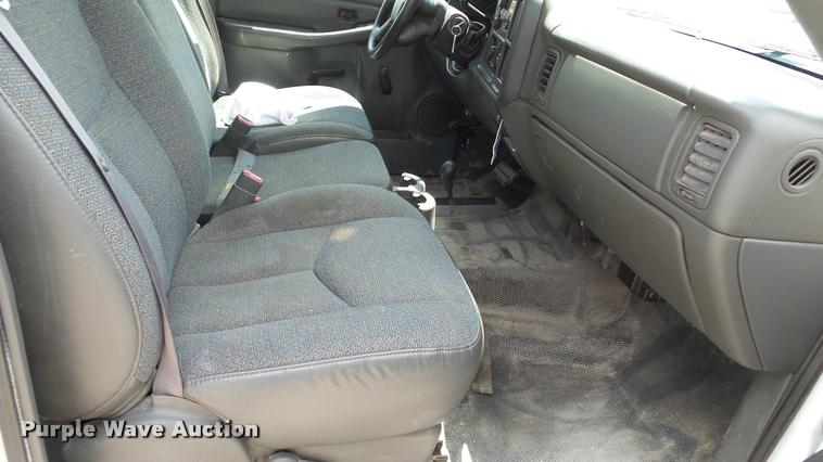 image for item DA1173 2005 Chevrolet Silverado 1500 Ext. Cab pickup truck