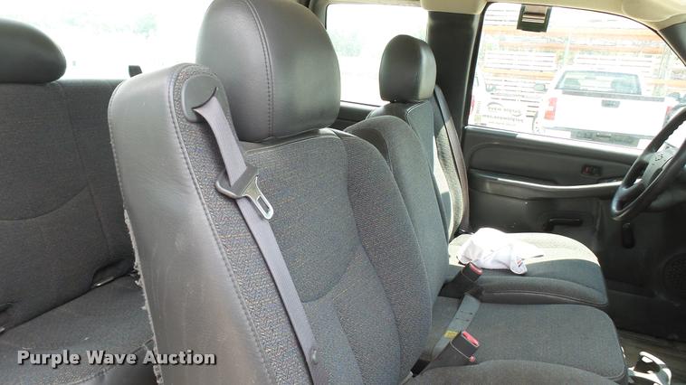 image for item DA1173 2005 Chevrolet Silverado 1500 Ext. Cab pickup truck