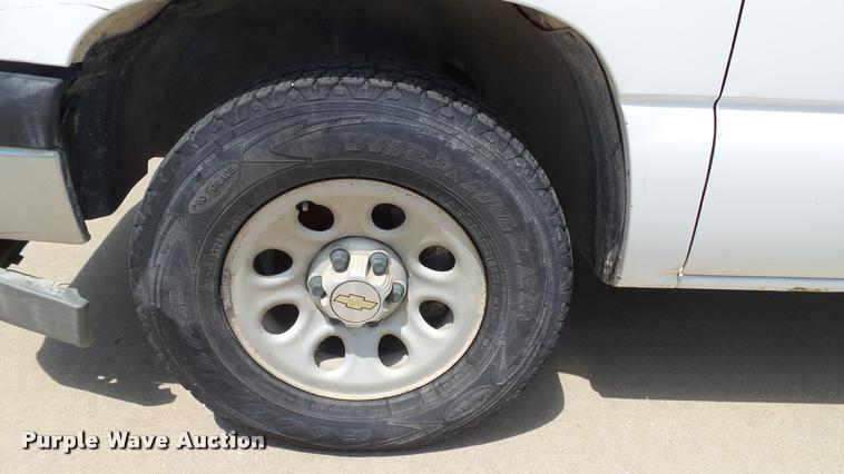 image for item DA1173 2005 Chevrolet Silverado 1500 Ext. Cab pickup truck
