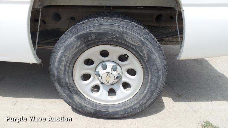 image for item DA1173 2005 Chevrolet Silverado 1500 Ext. Cab pickup truck