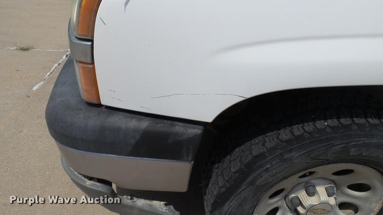 image for item DA1173 2005 Chevrolet Silverado 1500 Ext. Cab pickup truck