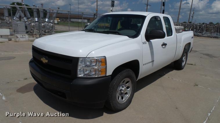 image for item DA1174 2008 Chevrolet Silverado 1500 Ext. Cab pickup truck