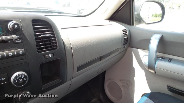 image for item DA1174 2008 Chevrolet Silverado 1500 Ext. Cab pickup truck