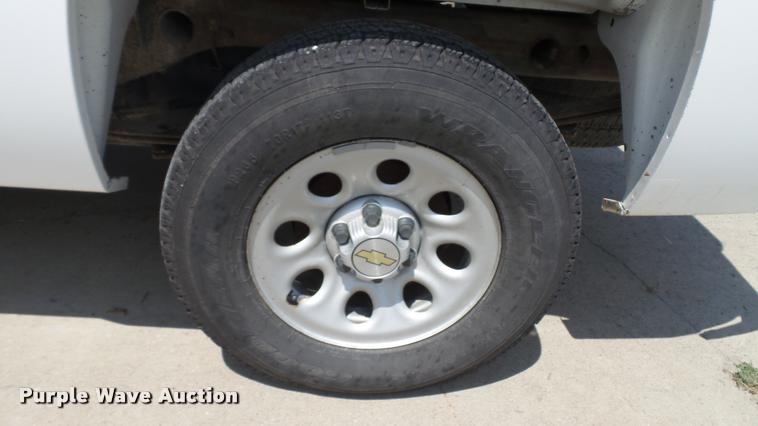 image for item DA1174 2008 Chevrolet Silverado 1500 Ext. Cab pickup truck