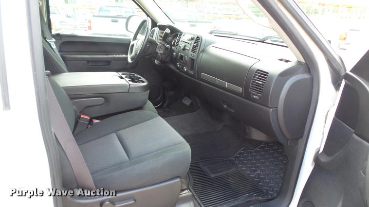 image for item DA1175 2012 Chevrolet Silverado Crew Cab pickup truck