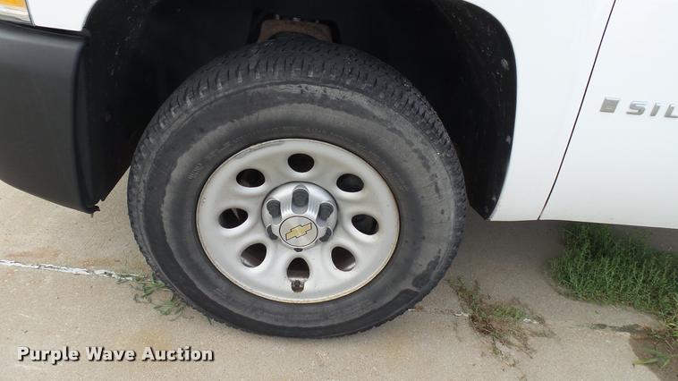 image for item DA1176 2009 Chevrolet Silverado 1500 Ext. Cab pickup truck