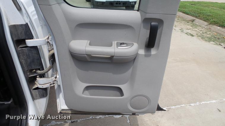image for item DA1177 2008 Chevrolet Silverado 1500 Ext. Cab pickup truck