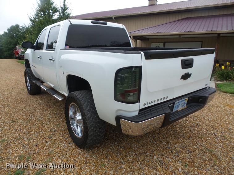 image for item DA1667 2007 Chevrolet Silverado 1500 Crew Cab pickup truck