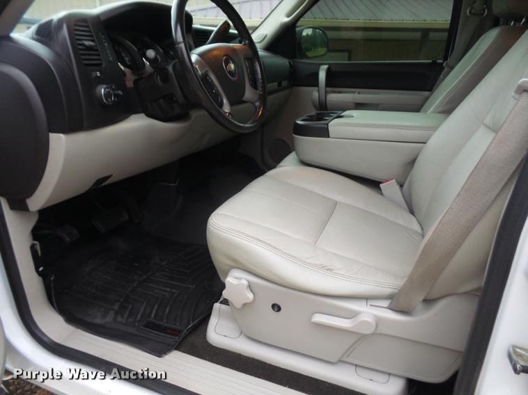 image for item DA1667 2007 Chevrolet Silverado 1500 Crew Cab pickup truck