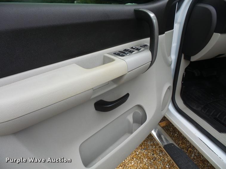 image for item DA1667 2007 Chevrolet Silverado 1500 Crew Cab pickup truck