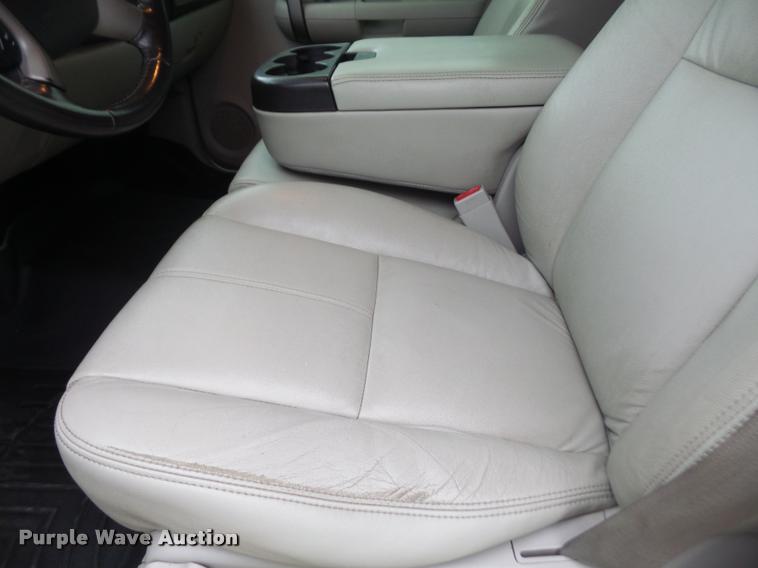 image for item DA1667 2007 Chevrolet Silverado 1500 Crew Cab pickup truck