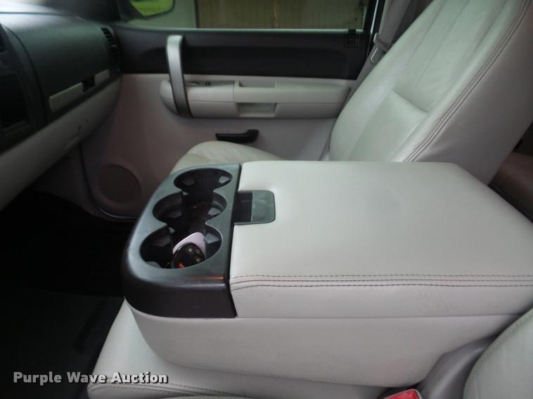 image for item DA1667 2007 Chevrolet Silverado 1500 Crew Cab pickup truck