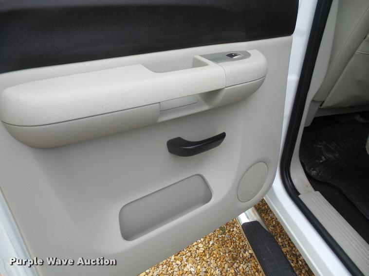 image for item DA1667 2007 Chevrolet Silverado 1500 Crew Cab pickup truck