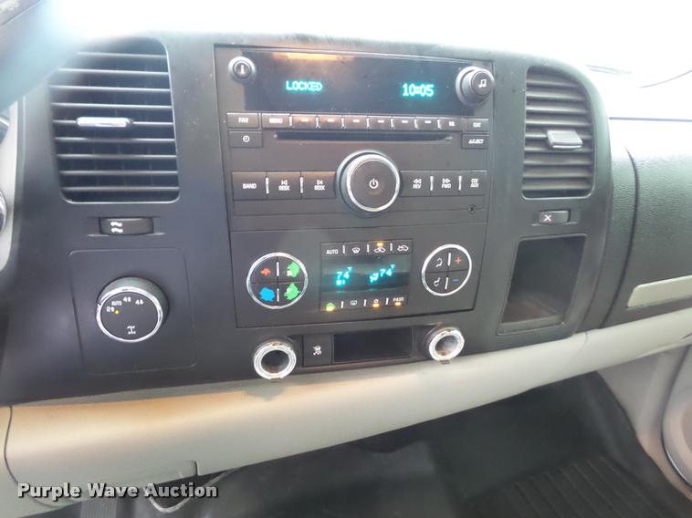 image for item DA1667 2007 Chevrolet Silverado 1500 Crew Cab pickup truck