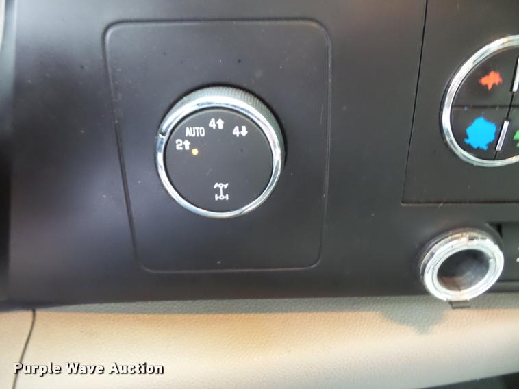 image for item DA1667 2007 Chevrolet Silverado 1500 Crew Cab pickup truck