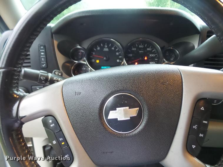 image for item DA1667 2007 Chevrolet Silverado 1500 Crew Cab pickup truck