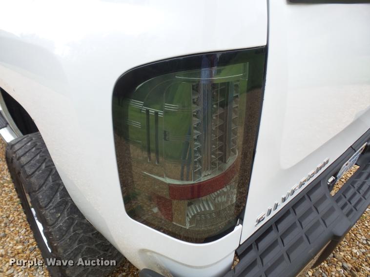 image for item DA1667 2007 Chevrolet Silverado 1500 Crew Cab pickup truck