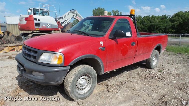 image for item DA1702 1998 Ford F150 pickup truck
